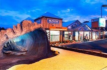 Hostel The Island